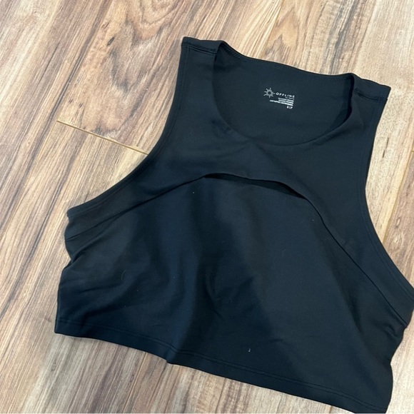 Offline by Aerie the Hugger Keyhole Cutout Crop Top - Picture 4 of 5